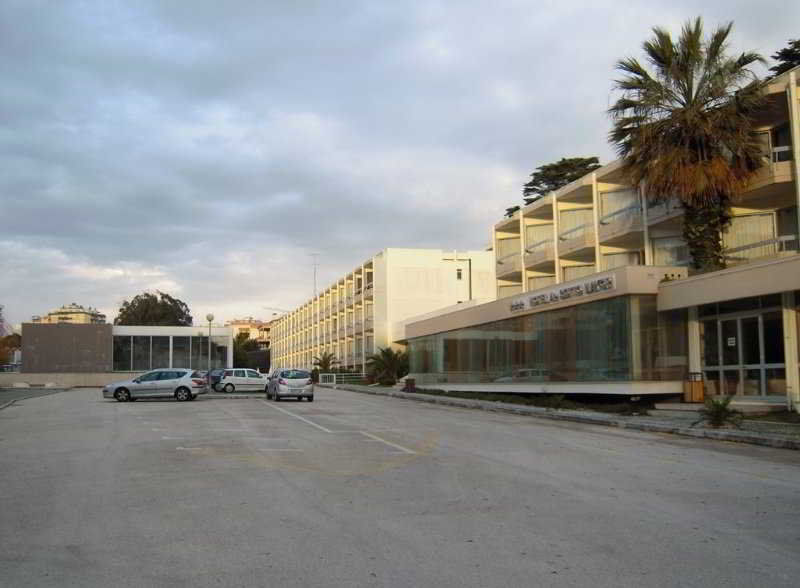Malibu Foz Hotel - La Maison Younan Figueira da Foz Exterior photo The campus of the University of Patras