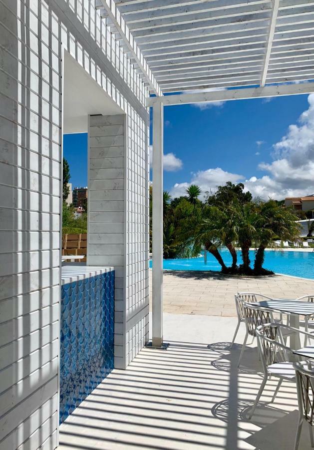 Malibu Foz Hotel - La Maison Younan Figueira da Foz Exterior photo The pool at the hotel