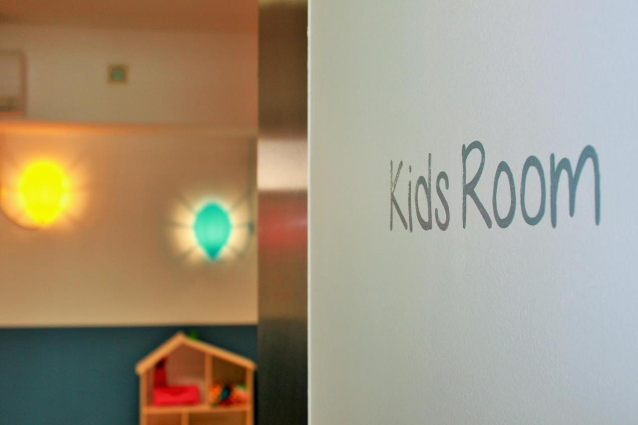 Malibu Foz Hotel - La Maison Younan Figueira da Foz Exterior photo Kids Room