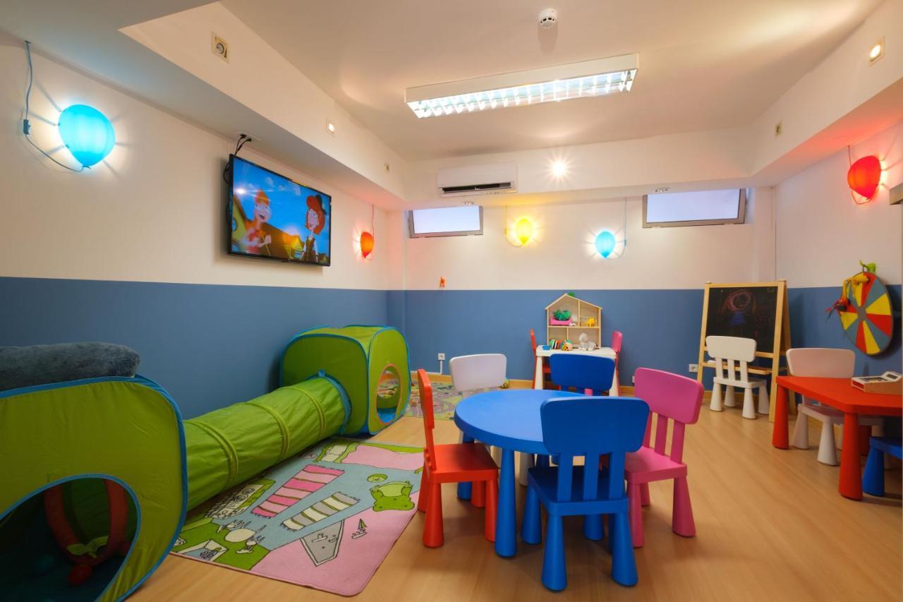 Malibu Foz Hotel - La Maison Younan Figueira da Foz Exterior photo The children's ward at the hospital